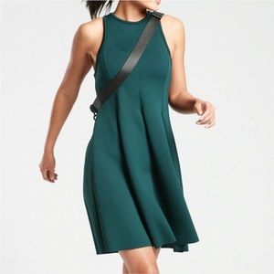 Athleta En Route Scuba Dress